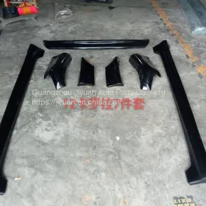 The Toyota Corolla Car Wraps Around the Front and Rear Hem of the 12-model Carora, While the Carora Looks Like a Seven-piece Collision-proof Strip thumbnail-3