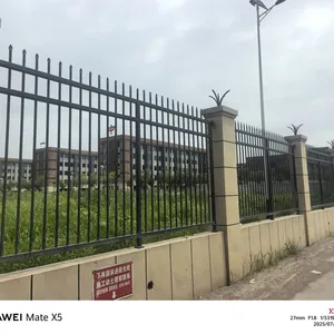 Pre-Galvanized Steel Guardrail 2.5mm Thickness 2400mm Length 185MPa Yield Strength thumbnail-1