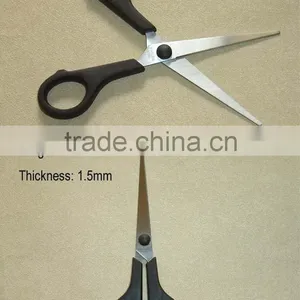 Universal School Scissors thumbnail-1