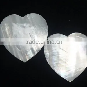 Heart Shape Mother of Pearl Gemstone Cabochon Very Pretty Stone With Nice Polish and Cutting thumbnail-3