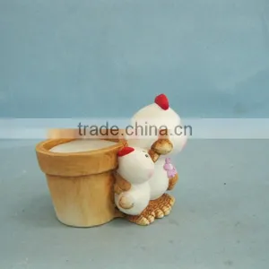 Terracotta Chicken Flower Pot thumbnail-1