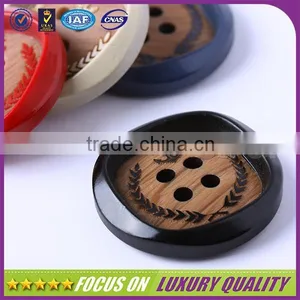 Different Color 4 Holes Resin Fashion Button thumbnail-1