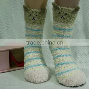Women Strippe Fluzzy Socks Microfiber Comfortable Fashional Socks thumbnail-4