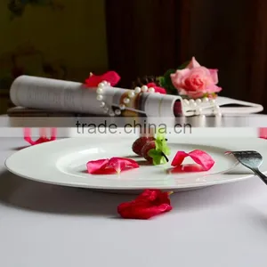 Custom Porous Ceramic Plates White Porcelain Serving Dishes thumbnail-3