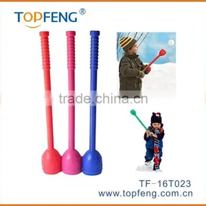 Snofling Snow Ball Throwing Stick thumbnail-2