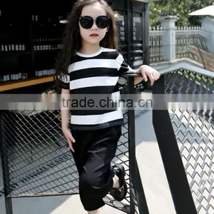 Zm50278b 2017 New Style Summer Childern Clothes Short Sleeve Stripe Shirt Loose Pants Girls Suit thumbnail-5