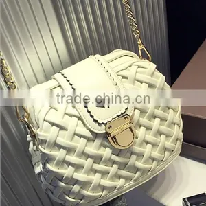 DY0133 Europea Retro Fashion Knitted Leather Chain Mini Bag thumbnail-2