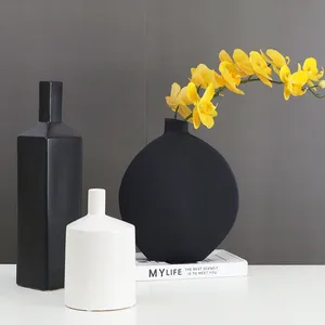 Circular Chinese Large White Black Elegant Round Vase For Hotel Office Home Showroom thumbnail-3