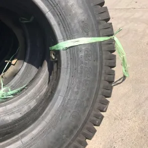825R20 Claw Truck Tyre thumbnail-3