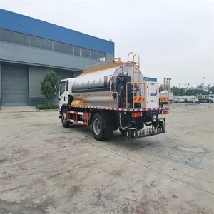 Road Maintenance Vehicle Export, Dongfeng Export-type Asphalt Distributor, Custom Production thumbnail-2