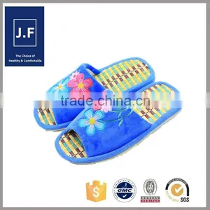 2015 Cheap Price Good Quality Comfortable Embroidered Slippers Lady thumbnail-1