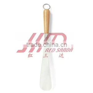 Shoe Horn Shoe Care thumbnail-1
