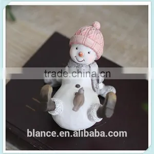 Lovely Snowman Resin Figurine Long Nose Design Universal Christmas Gift thumbnail-3