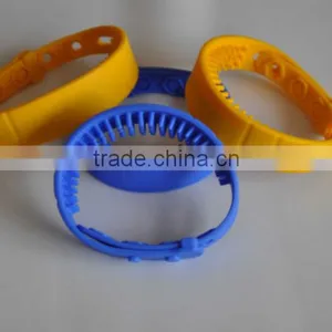 UHF Ultrahigh Frequency Silicone Wristband 260mm thumbnail-1