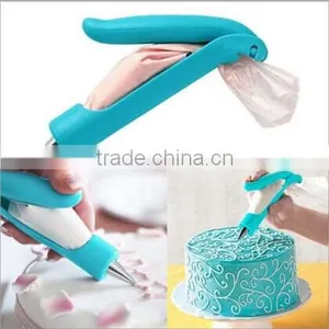 Pastry Icing Piping Bag Nozzle Tips Fondant Cake SugarCraft Decorating Pen New Cake Decorating Tools Kitchen Accessories thumbnail-1