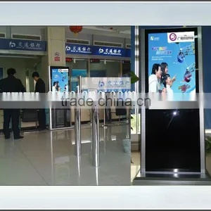 Solar Mobile Phone Charging Kiosk thumbnail-2