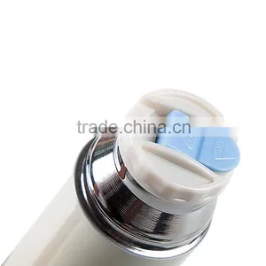 Bullet Shape Vacuum Mug Bottle With Handle Lid thumbnail-3