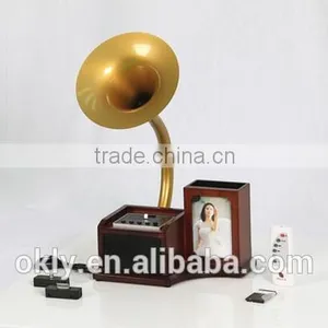Retro Gramophone Wooden Style Retro Radio With Bluetooth thumbnail-2