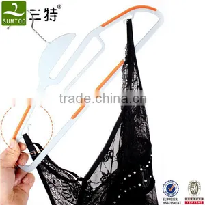 Multi-function Thick Plastic Hangers With Colors thumbnail-1
