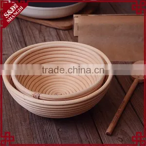 Round Shape China Origin Rattan Banneton Basket With Liner thumbnail-4