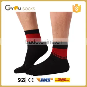 Man's High Quality Solid Color Popular Toe Socks/ Compression Socks Running thumbnail-1