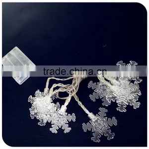 Fancy White Battery Snowflake Christmas Lights thumbnail-4
