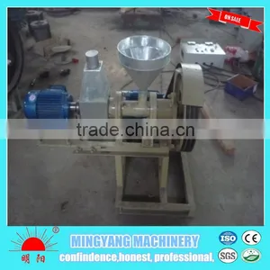 2016 Hot Sell Screw Type 80kg per Hour Durable Pellet Extruding Machine Used for Fish Food thumbnail-1