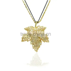 Maple Leaf Crystal Pendant &naruto Necklace thumbnail-1