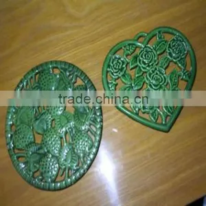 we Sell Cast Iron Table Mat/flower Pot Holder thumbnail-1