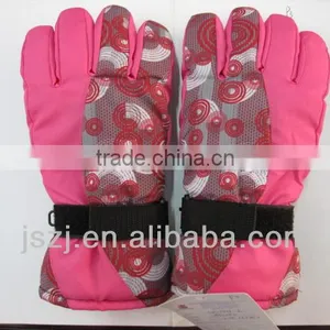 Hand Gloves thumbnail-4