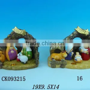 Ceramic Manger thumbnail-1