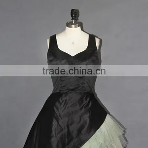 European Latest Style High Quality V Neck Wedding Dress thumbnail-4