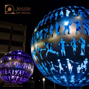Outdoor LED Light Sculpture thumbnail-3