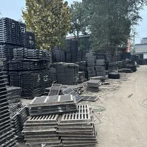 D400 Driveway Drain Grating and Manhole Covers Ductile Cast Iron Square and Round Manhole Covers thumbnail-2