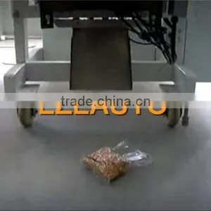 Full Automatic Vertical Weighting Vacuum Packing Machine thumbnail-2