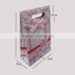 Decorative Gift Paper Bag With Die Cut Handles thumbnail-1