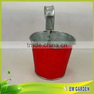 Functional High Quality Customized Designed Metal Hanging Flower Pots thumbnail-6