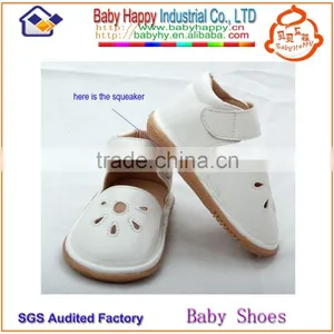 Shenzhen BabyHappy Hottest Fashion Toddler Squeaky Shoes thumbnail-1