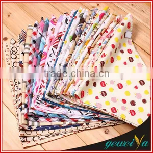 High-Quality No MOQ Printed 100% Cotton Bandanas thumbnail-1