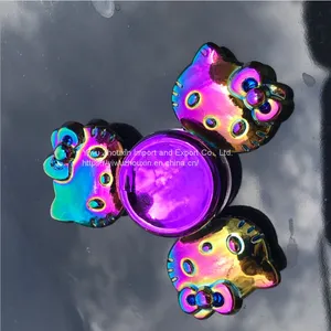Three Leaf Colorful Fingertip Gyro Decompression Toys thumbnail-3