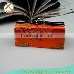 Fashion Small Size Clasp Gift Bags thumbnail-1