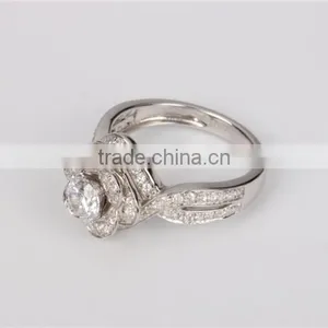 Micro Pave Setting Elegant Rose Shape Design 925 Sterling Silver Wedding Ring thumbnail-3