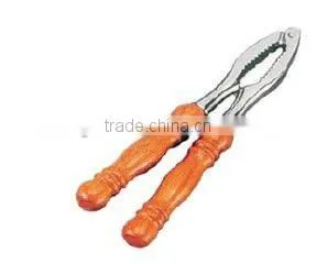Zinc Alloy Nut Cracker thumbnail-1