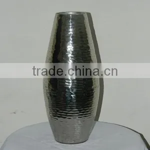Iron Hammered Flower Vase thumbnail-1