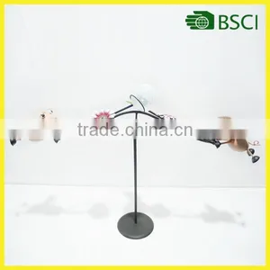 YS15157 Metal Pig Swing for Solar Powered Decoration Garden Balls Light thumbnail-1