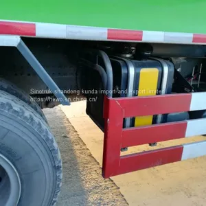 Howo Tipper / Howo Dump Truck / Howo Truck/Right Driving thumbnail-4