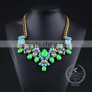 High Quality Vintage Acrylic Rhinestone Chunky Statement Necklace Tin Alloy Fashion Women Pendant Necklace 6390087 thumbnail-2