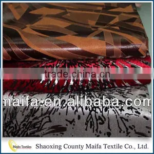 China Manufacturer Modern Beautiful Jacquard Chenille Upholstery Fabric thumbnail-1