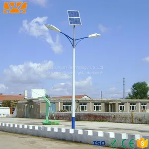 Aluminum Alloy IP65 Cool White Solar Street Light With Pole and Camera thumbnail-1