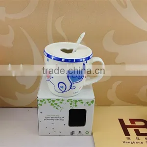 Lovely Printing Ceramic Gift Coffee Mug With Spoon thumbnail-1